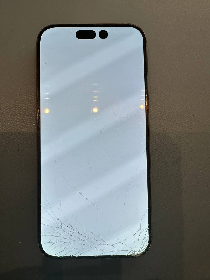 iPhone scherm gebroken voor reparatie